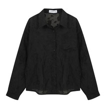 탱커스 자수 패턴 블라우스