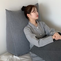 집앤콕 삼각 등받이 쿠션 숯, 그레이