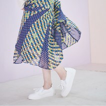 여성용 슬립온 스티치 포인트 패션 운동화 로건테슬