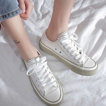 안다로미 웰리첼리 스니커즈