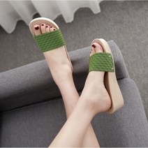 여성용 심플한 디자인의 통굽 슬리퍼