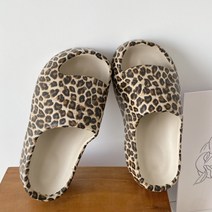 슬리퍼 여외신스 러쉬 일자 메쉬 호피 구미패션 에바 통굽 똥 밟음 방지미끄러운 비치 슈즈 아동용 슬리퍼