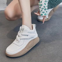 발편한 여성 하이탑 통굽 키높이 구션닝 스니커즈 부드러운 가죽 운동화