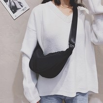 미니 반달 쉐입 남녀공용 백 여행 카페 이색 모던 블랙 펜션 바다 비행기 신분증 여권 립스틱 지갑