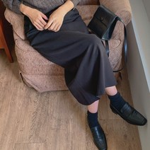 코지 여자 정장룩 커리어우먼 세련된 H라인 트임 롱스커트