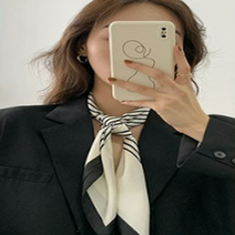스카프매는법 승무원 트윌리 오간자 가방손잡이 연예인 명품스타일 스카프코디 실크 봄