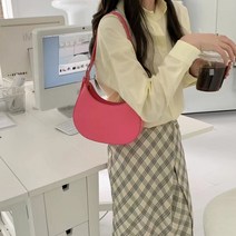 토트백 술도녀 채수빈 한소희 반달백 정은지 대행사 이보영 쇼퍼백 술꾼도시여자들 사랑의이해 문가영 금새록 가방 바게트백