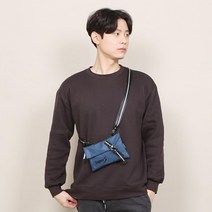 핸드폰수납용 힙합스타일 유아지갑가방 요즘날씨코디 남자미니백 펑크룩 친구선물