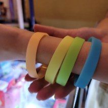 실리콘 형광팔찌 야광팔지 밴드 옐로우, 형광 팔찌봉(옐로우)