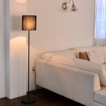 올루미 코니아일랜드 장스탠드(일자형), 블랙+레드밴스 스마트전구 컬러