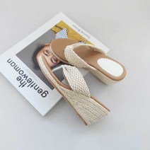 [아이슈즈] 라탄 여성웨지 쪼리샌들 7.5굽