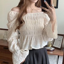 편안한 청바지 여름 데이트룩 펀칭 오프숄더 러블리 숏 코디 화보 스퀘어넥 블라우스 사랑스러운 여대생 밴딩 여리여리 봄 여성
