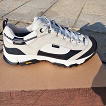 국내매장판 코오롱 스포츠 등산화 남성 여성 무브 고어텍스 라이트 그레이 FE4DX22330LGY