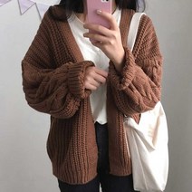 여자 나들이 외출 패션 루즈핏 아우터 꽈배기 가디건 24x 대학생 오피 스룩 코디 사무실 간절기