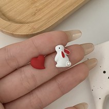다왕 amZE806 토끼와 빨간 하트 귀걸이 [은침]