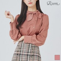 로엠 언밸런스 넥 리본 블라우스 RMBL94T07B
