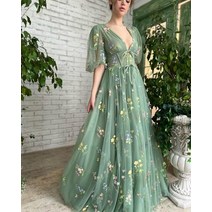 FATAPAESE 번성 100500 요정 웨딩 드레스 우아한 V 넥 라인 수 놓은 원단 꽃과 나비로 덮여, 01 As Pic CPS2017_04 8