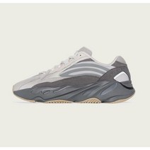 슈데일리 아디다스 이지부스트 700 V2 테프라