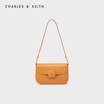 찰스앤키스 정수정 동급 CK2-20270818 스퀘어 버클 스퀘어 크로스백