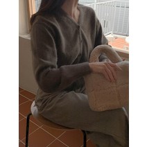 브이넥 라쿤 가디건