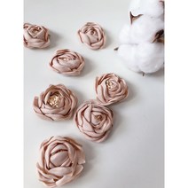 [그레이스샵] 리본공예 수공예 한복 악세사리 만들기 부자재 봉오리 동백꽃 DIY 3.5 cm 베이즈 꽃 1pcs