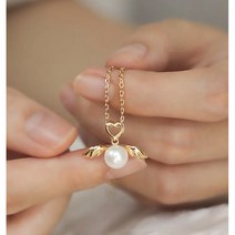 킨트주얼리 여성용 14K 다이아몬드 리본 담수진주 목걸이 + 쇼핑백