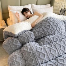 부드럽고 두꺼운 단열 타워 히비스커스 겨울 이불 양모 이불 싱글 및 더블 학생 기숙사 우유 양모 이불 코어
