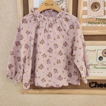 치크 23 S/S 유아 아동 키즈 토들러 여아 봄 여름 신상품! 에이라인으로 퍼지는 스타일이 고급스러운! 라일락 컬러가 대세인건 아시죠?! 우리 공주들을 위한! A 라인 블라우스