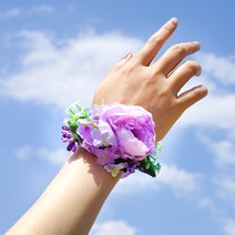 파티짱 브라이덜 샤워 조화 꽃 화관 팔찌, 브라이덜샤워 꽃 팔찌 (라벤더리본)