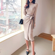 이노뱅크 반하이넥 심플 미디원피스 INO403A