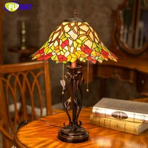 윤식당 스테인글라스조명 스테인드 글라스 스테인드글라스 조명 스테인드글라스재료 FUMAT 테이블 램프 유럽 클래식 수제 라이트 크리에이티브 침대 옆 연구 메이플 리프 스탠드