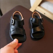 가죽 소년 샌들 2022 한국판 여름 어린이 미끄럼 방지 아기 샌들 부드러운 바닥 유아 개방형 비치 슈즈