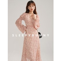 플로랄 가을 원피스 여성스러운 데이트 결혼식 하객룩 넥 프릴 드레스