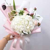 꽃이있는풍경의 수국생화꽃다발 고급꽃다발 여자친구생일선물추천 여친이좋아한 꽃다발, 화이트