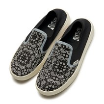 [국내정식매장] VANS 남녀공용 운동화 컴피쿠시 원 - (반다나) 블랙:마쉬멜로우 VN0A45J51KP1 UA ComfyCush One Bandana blackmarshmallo