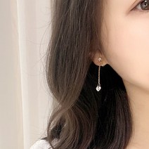 쓰리콤마 사랑스런 하트 큐빅 체인 드롭 실리콘 클립형 귀찌