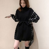 (희수마케팅) 최신 여성의류 레이어드 스타일 배색 체크 폴라넥 롱 니트 탑