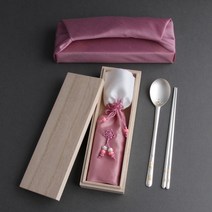 원앙 금부 은수저 24K 금도금 순도99% 30돈 1벌+품질보증서+수저집+오동나무함+보자기 전통 손조각 명품 수저 젓가락 1인용 예단 부모님 생신 퇴직자 외국인 선물 창립기념품, 블루보자기, 블루주머니, 인쇄없음