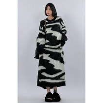 (2Type)배색 카모플라쥬 스트라이프 유니크 롱니트 원피스 오버핏 롱 박시티