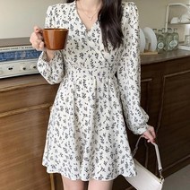 기타 가벼운 심플 소풍 꾸안꾸 바캉스 플레어 스트링 코디