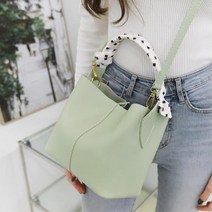 트윌리장식 직장인 무난한 명품핸드백 여자명품토트백