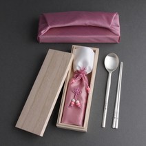 물결거북 칠보 특 은수저 1벌 99% (1인용) 부모님생신 창립기념품 퇴직자선물 결혼예물 답례품 기념일 칠순 VIP선물 숟가락1개+젓가락1매+수저집+보증서+오동나무함+보자기포장, 청색수저-핑크보자기-블루주머니-인쇄없음
