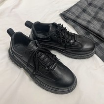 남자 명품 구두 로퍼 30대 50대 남성 발볼넓은구두 가을과 겨울 큰 가죽 신발 일본식 캐주얼 신발 유행 신발 청소년 영국 스타일 검은 색 작은 가죽 신발 키높이