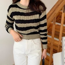 브이와이 [VY] 여자 짧은 U넥 콘트라스트 티셔츠 줄무늬 피셔맨 니트