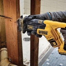 디월트 충전 컷소 베어툴 4포지션 블레이드 클램프 DCS367N