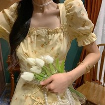 노란 사각 칼라 꽃 무늬 드레스 여성의 여름 새로운 모리 부드러운 바람 요정 티 브레이크 스트랩 허리 긴 스커트