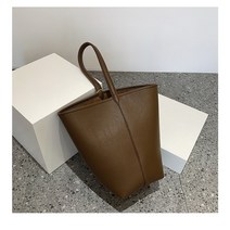 여성 토트앤 숄더백 버킷백 오피스룩 스퀘어 수납가방 코디백 블랙 그레이 브라운 베이지