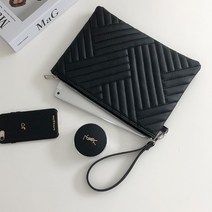 담찌마켓 여성 데일리 퀄팅 스퀘어 손목 스트랩 아이패드 파우치 손가방 가을코디 사각가방 트렌치 니트 맨투맨코디 레더 클러치백 4col mo2171
