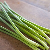 알싸한 맛이 일품인 마늘쫑 1단 (200g), 1box, 200g