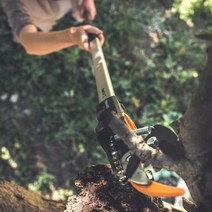 Fiskars 피스카스 북유럽 고지가위 밤나무 열매 과일 가위 3.5M 4.2M 6M, 소 UPX82(1023625)